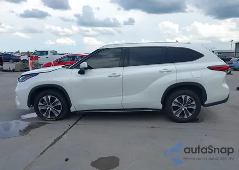 2021 Toyota Highlander Xle from USA, damaged, VIN 5TDGZRAH5MS520338